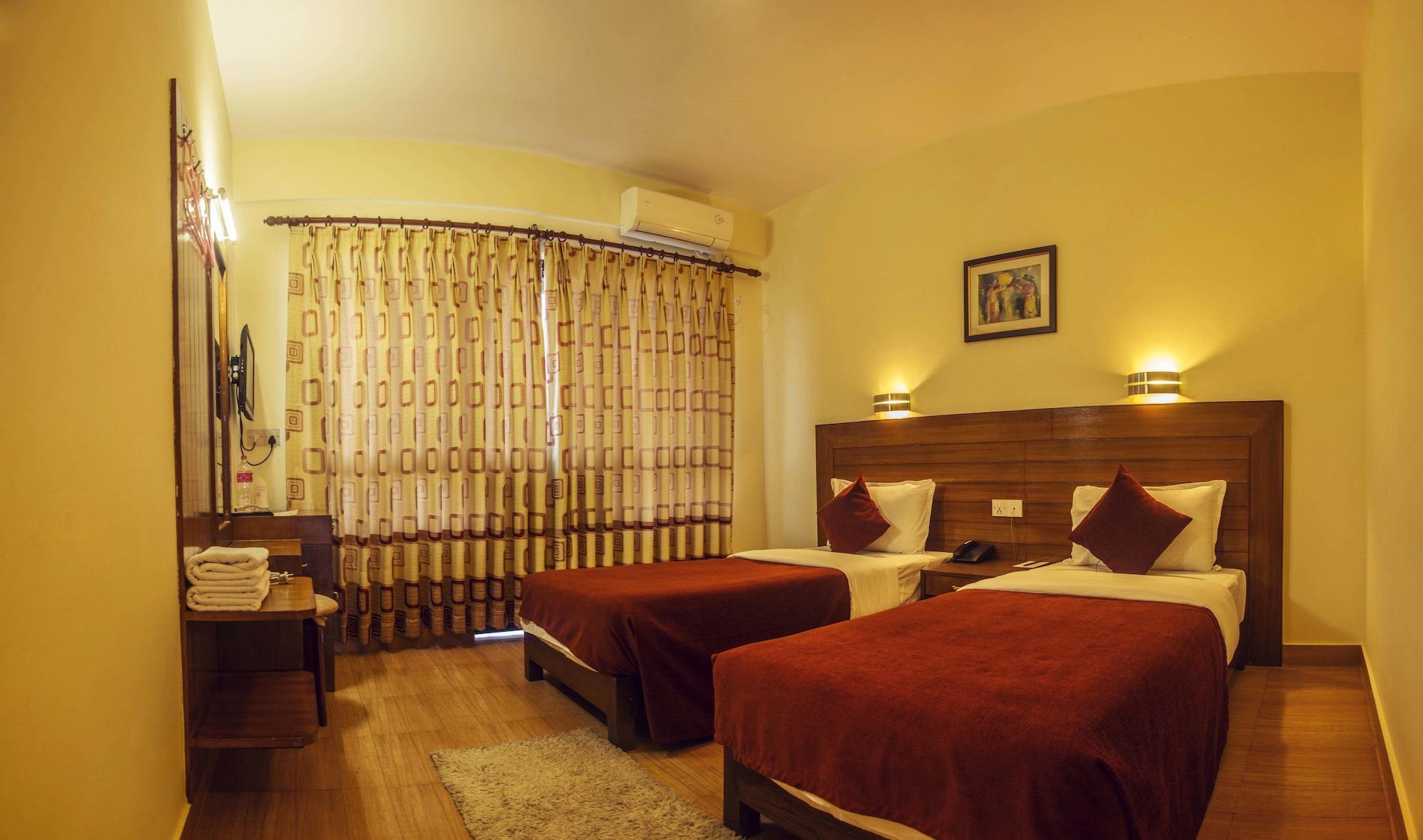 Hotel Tara Pokhara Esterno foto