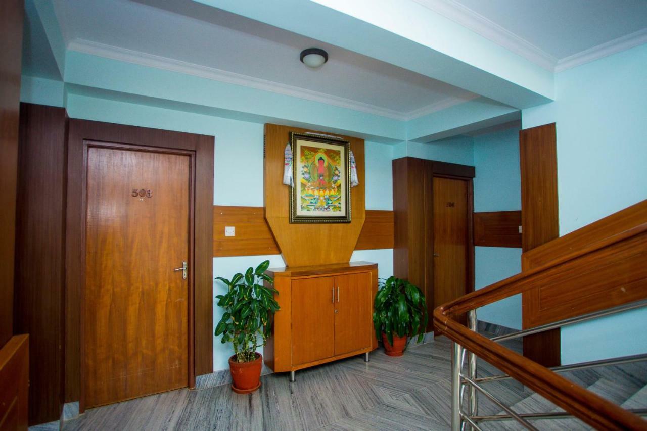 Hotel Tara Pokhara Esterno foto